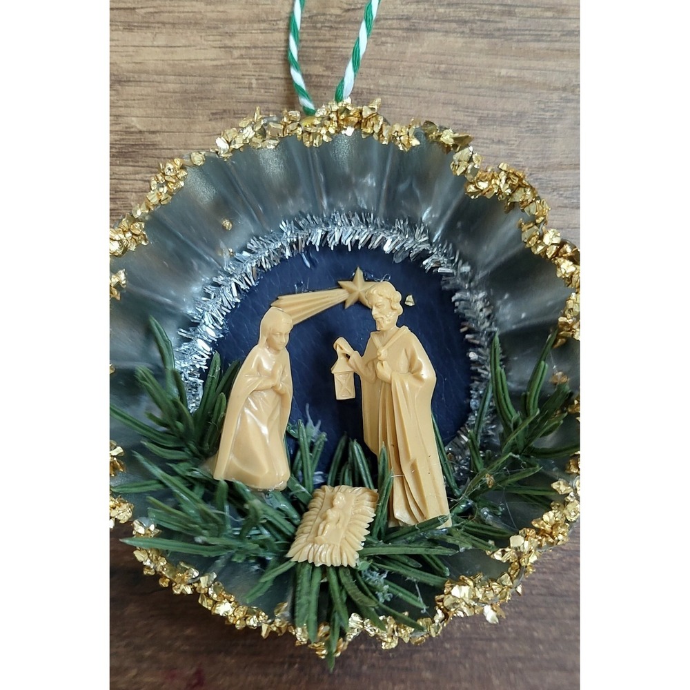 Nativity Christmas Ornament Handmade Tart Tin Vintage Diorama Jesus Mary Joseph